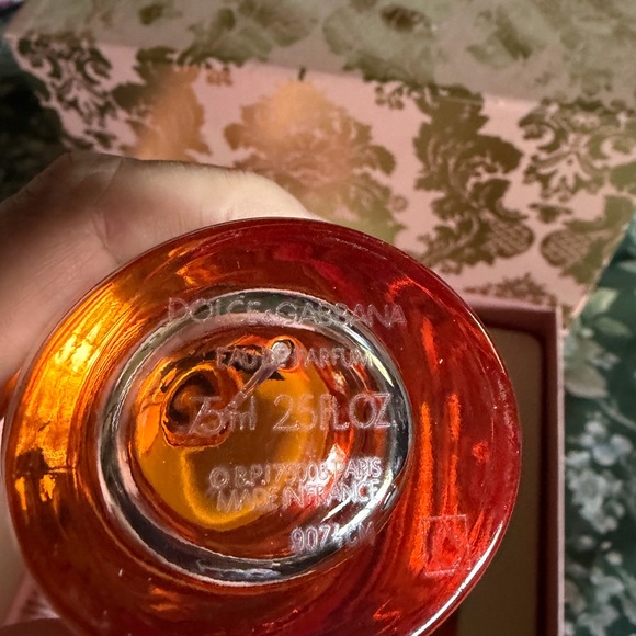 Dolce & Gabbana Garden Fragrance Trio. Lotion and purse are new in box. - Picture 6 of 6